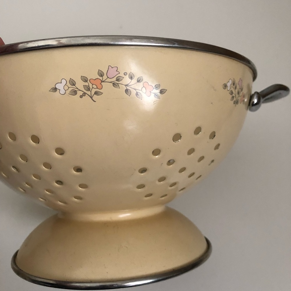 Vintage Enamelware Colander and Bowl Mini Floral - Picture 3 of 7